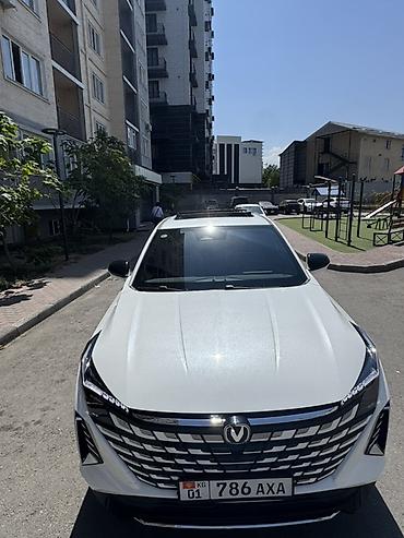 byd e1: Changan Uni-T: 2025 г., 1.5 л, Робот, Бензин, Кроссовер — 4