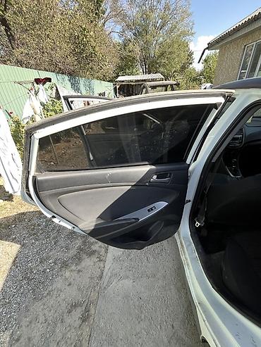 лада гранта 1: Hyundai Solaris: 2015 г., 1.6 л, Механика, Бензин, Седан — 8