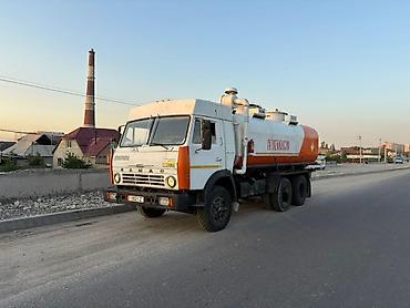 танк 400: КамАЗ бензовоз. - Топливная автоцистерна на шасси КамАЗ (6×4). - — 2