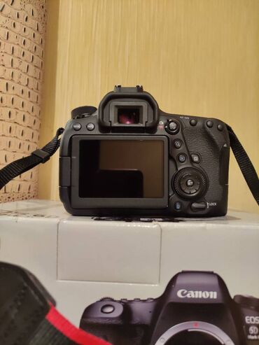 canon 6d: İdeal vəziyyətdə Canon 6D Mark 2 satıram. Yeni aparatdan fərqi yoxdur