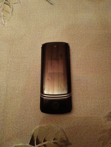 motorola б у: Motorola Backflip, 2 GB, цвет - Черный, Кнопочный