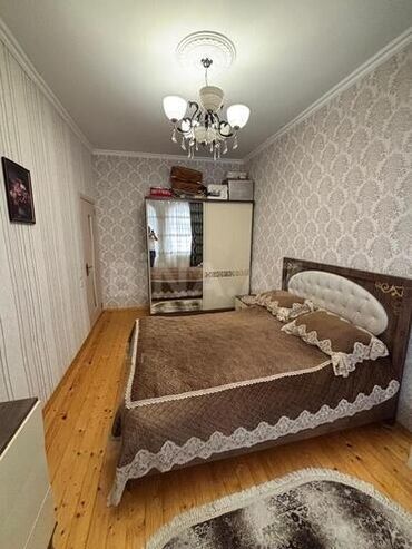 Həyət evləri və villaların satışı: İki mərtəbəli həyət evi - Ümumi plan: 2 mərtəbə, balkonlu fasad — 19