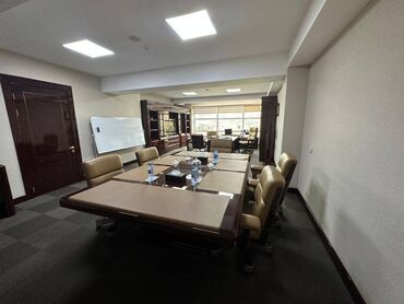 Ofislər: Xətai metrosunun arxası, 12 mərtəbəli plazanın 12 ci mərtəbəsində — 8