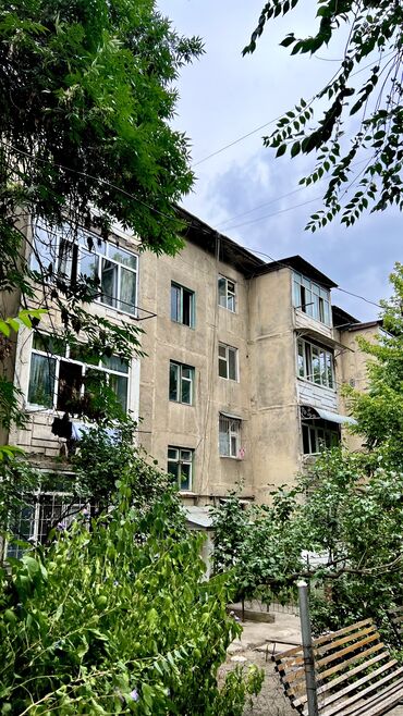 недостроенные дома: 3 бөлмө, 58 кв. м, 104-серия, 4 кабат, Эски ремонт