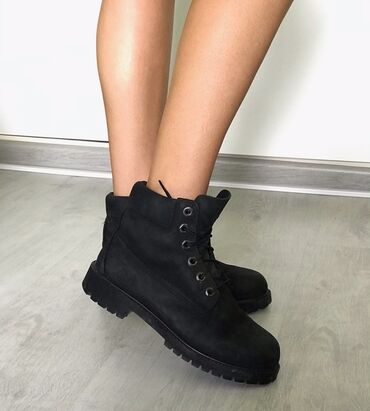 adidas ženske čizme: High boots, 37