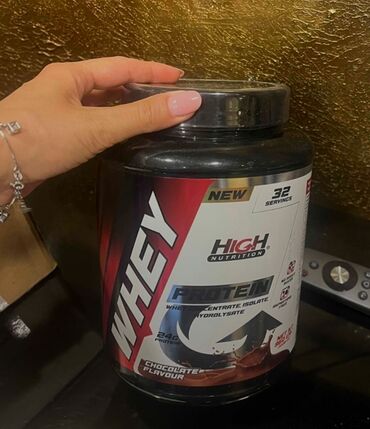 Hovuzlar: Protein "High Nutrition Whey" Çəkisi: 960 q (32 porsiya) Hər