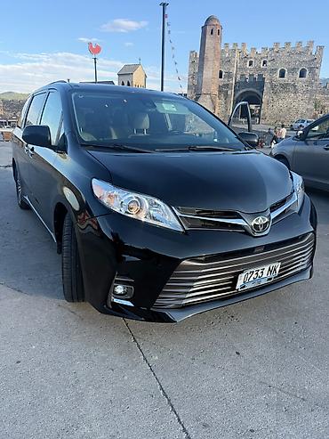 voxy noah: Toyota Sienna: 2020 г., 3.5 л, Автомат, Бензин, Минивэн — 6