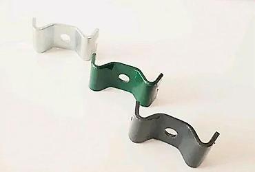 Proizvodi od rolovanog metala, metalni kanali: Metalna spojnica (flah) cink + PVC za 3D i 2D panel 📍 Fence System — 7