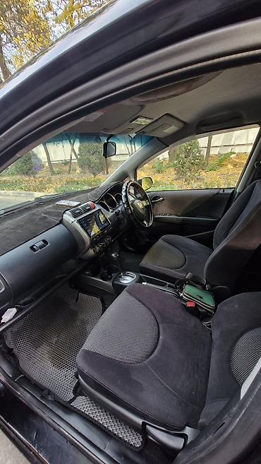 бишкек авто салон: Honda Fit: 2003 г., 1.5 л, Автомат, Бензин, Хетчбек — 8