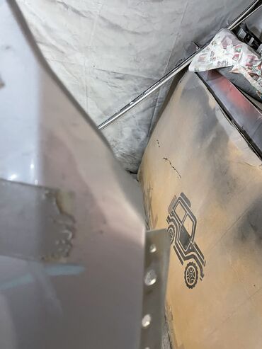кузов форестер: Переднее левое Крыло Subaru 2019 г., Б/у, цвет - Серебристый, Оригинал