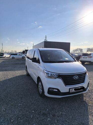 hyndai starex: Hyundai H-1 (Grand Starex): 2018 г., 2.5 л, Автомат, Дизель, Минивэн