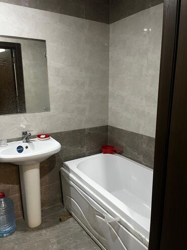 Uzunmüddətli kirayə mənzillər: Yasamal Mida Yasayis Kompleksinde 9/3 mertebesi 1 otag esyali menzil — 4