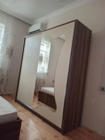 Təknəfərlik çarpayı, Dolab