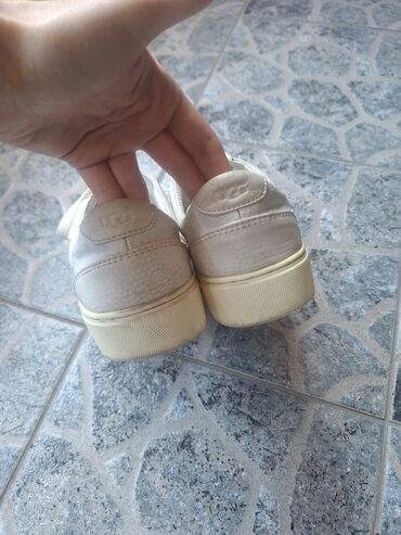 Women's Sneakers and athletic shoes: UGG, 37, bоја - Bela — 8