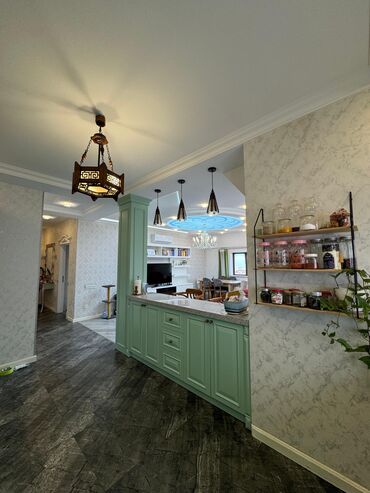 Köhnə tikili: Sumqayıt, 5 otaqlı, Köhnə tikili, 151 kv. m — 9