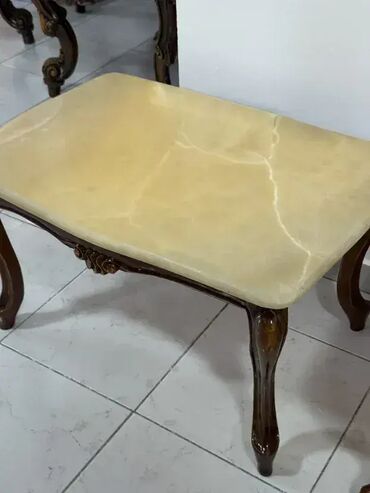 drveni stolovi cena: Set stolova drvo / oniks (3 komada) Veći sto: 330 € Širina: 100 cm