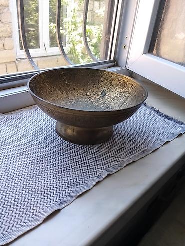 milli sufre: Mis qab – əl işi oyma naxışlı. - Material: bərk mis (saralmış — 3