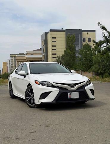 82 1: Toyota Camry: 2018 г., 2.5 л, Автомат, Бензин, Седан — 3