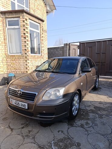 Toyota: Toyota Avensis: 2004 г., 1.8 л, Механика, Бензин, Седан