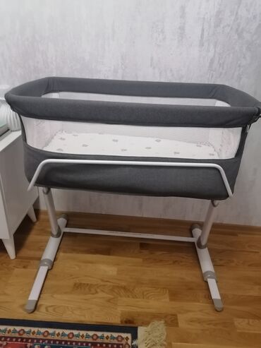Для девочки и мальчика, Четырехугольная, Колыбель, С бортиками, С матрасом, Без механизма качания
