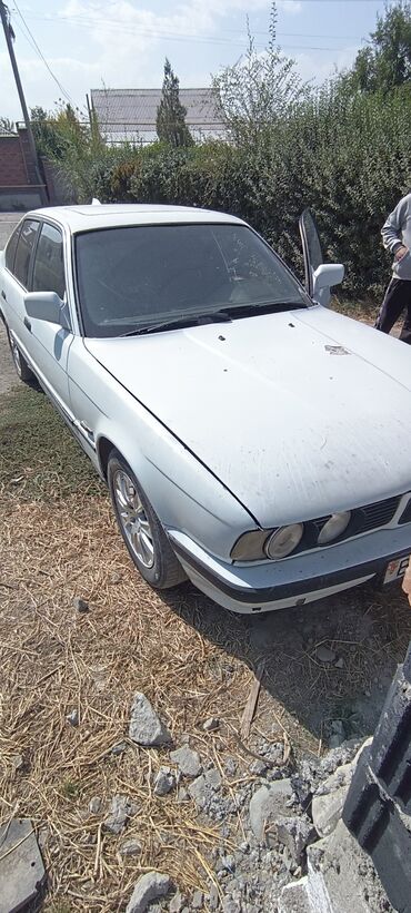 бмв сиденья: BMW 520: 1991 г., 2 л, Механика, Бензин, Седан