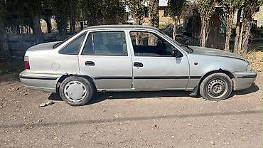чанган уни к: Daewoo Nexia: 2012 г., 0.1 - engine capacity л, Кол менен иштөөчү, Бензин, Седан — 2
