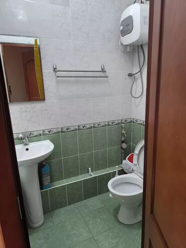 Долгосрочная аренда комнат: 70 м², С мебелью — 4