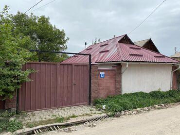 продаю дачу бек тоо: Дача, 800 м², 3 комнаты, Собственник, Косметический ремонт