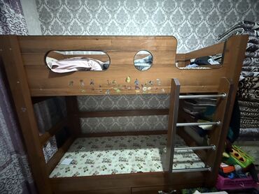 мебель исфана: Двухъярусная детская кровать, Натуральное дерево, цвет - Коричневый