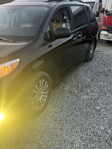 Toyota: Toyota Sienna: 2020 г., 3.5 л, Автомат, Бензин, Минивэн — 8