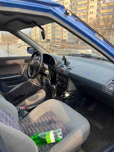 Mazda: Mazda 323: 1992 г., 1.6 л, Автомат, Бензин, Хэтчбэк — 7