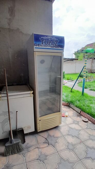 холодильные камеры бу: Продаю витринный холодильник работает отлично в хорошем состоянии