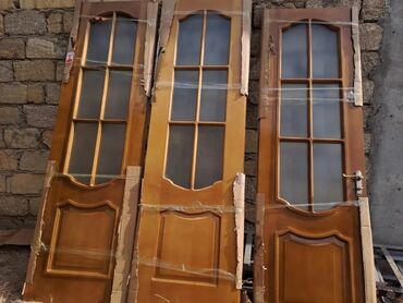 Otaq qapıları: İşlənmiş Otaq qapısı Naliçnik ilə, Ünvandan götürmə