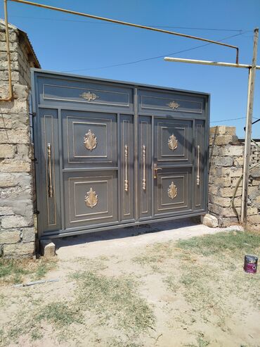 Həyət darvazaları: Müxtəlif üslubda və rənglərdə hazırlanmış metal qapılar təklif olunur — 18