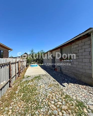 1: 🏠Продается дом в с. Сокулук 🟡Комнаты: 3 🟡Участок: 7 соток — 6