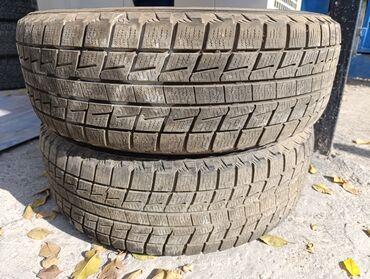 Шины: Шины 215 / 60 / R 17, Зима, Б/у, Пара, Япония, Bridgestone