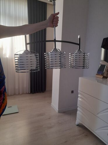 led isiqlar: Çılçıraq, 3 lampa, Metal