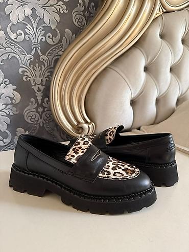 deri godekce: Qadın loaferləri – qalın platformalı, leopard naxışlı üst hissə - — 1