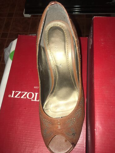 Туфли: Кожаные стильные туфли (Корея) Открытый Носок. Размер на 36,5-37,5 at lalafo.kg — 15 Туфли: Кожаные стильные туфли (Корея) Открытый Носок. Размер на 36,5-37,5 — 15
