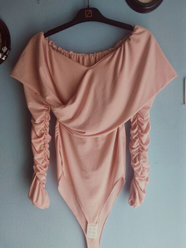 Ostala ženska odeća: Lot ženske odeće – 4 komada 1) Duga haljina, bež/nude ton - Dugi — 35