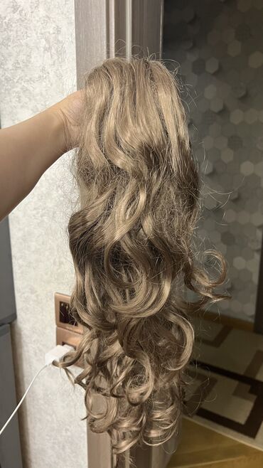 Təbii saçlar, pariklər: Parik, Süni — 8