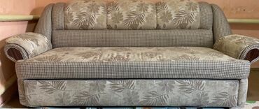 удобное кресло: Комплект мягкой мебели, Б/у, Самовывоз, цвет - Бежевый