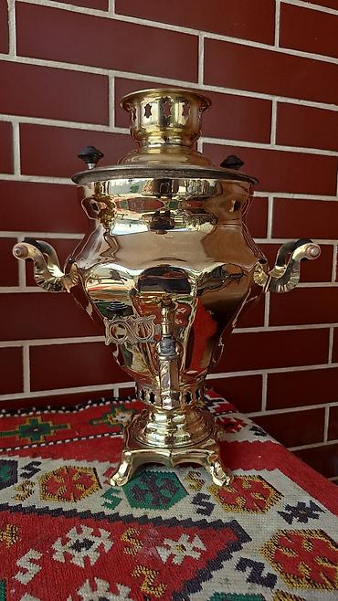 ev maqintafonu: Misin samovar – klassik rus üslubunda, parlaq cilalanmış pirinç gövdə — 2