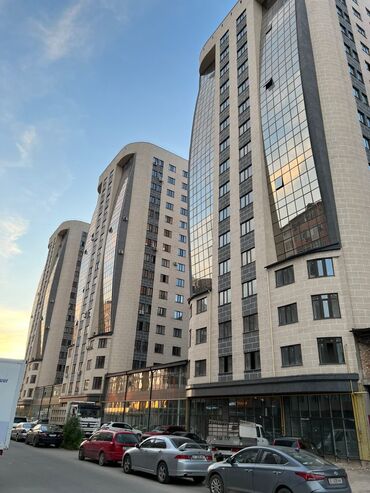 Долгосрочная аренда квартир: 3 комнаты, 100 м², Элитка, 4 этаж, Евроремонт