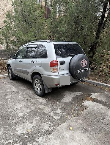 Toyota RAV4: 2002 г., 2 л, Автомат, Бензин, Кроссовер