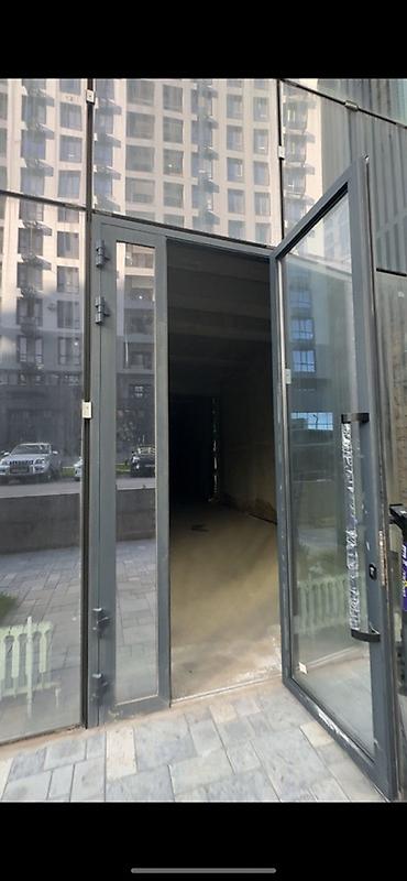 офисы аренды: Сдаю Офис целиком: 130 м², В жилом комплексе, Без ремонта — 1