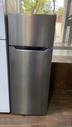 Ət çəkən maşınlar: Söhbetlər markalı iki qapılı soyuducu - Üst hissədə ayrıca dondurucu