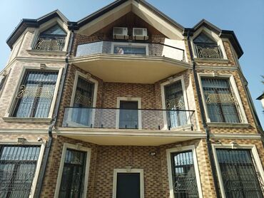 Otaq bitkiləri: Yeni Balkon məhəccəri, Şüşə