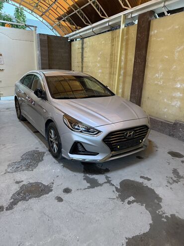 subaru crostrek: Hyundai Sonata: 2019 г., 2 л, Автомат, Газ, Седан