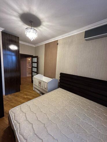 Uzunmüddətli kirayə mənzillər: Mənzil kirayə verilir. Nizami metrosuna piyada 10 deq, Zabitlər — 3